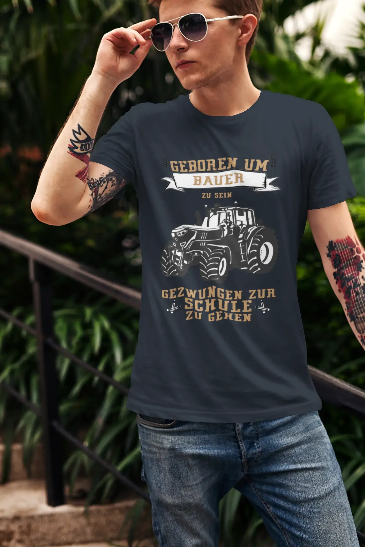Men's Graphic T-Shirt Geboren um bauer Gift Idea