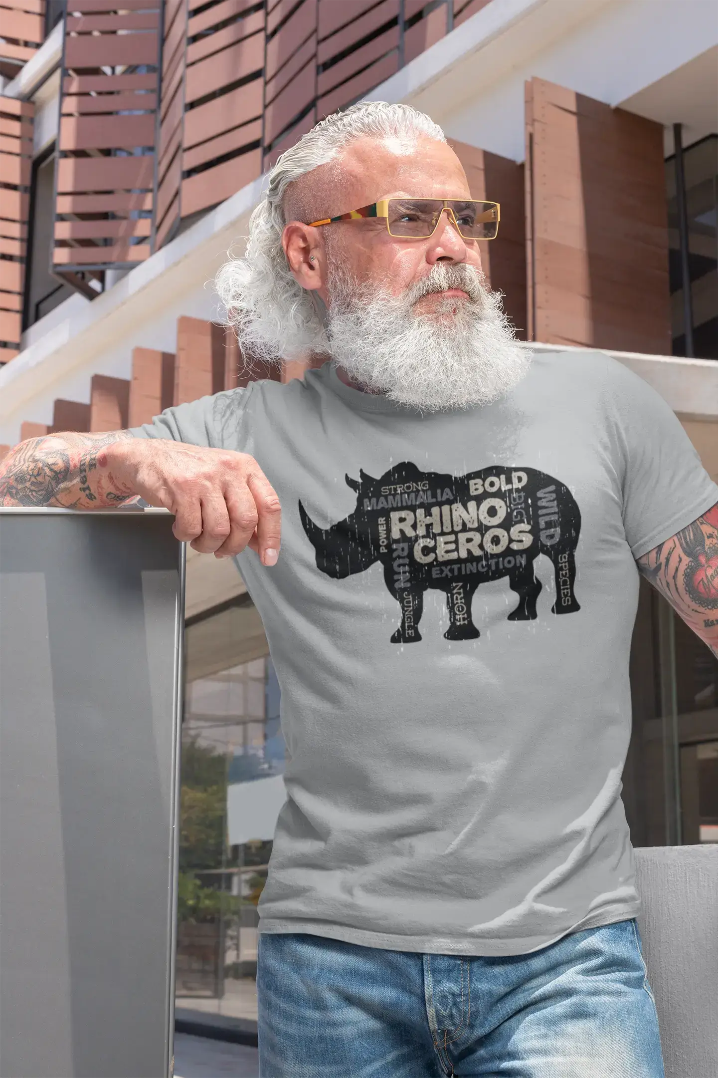 ULTRABASIC Men's T-Shirt The Wild Rhino Power - Rhinoceros Dinosaur Shirt for Men