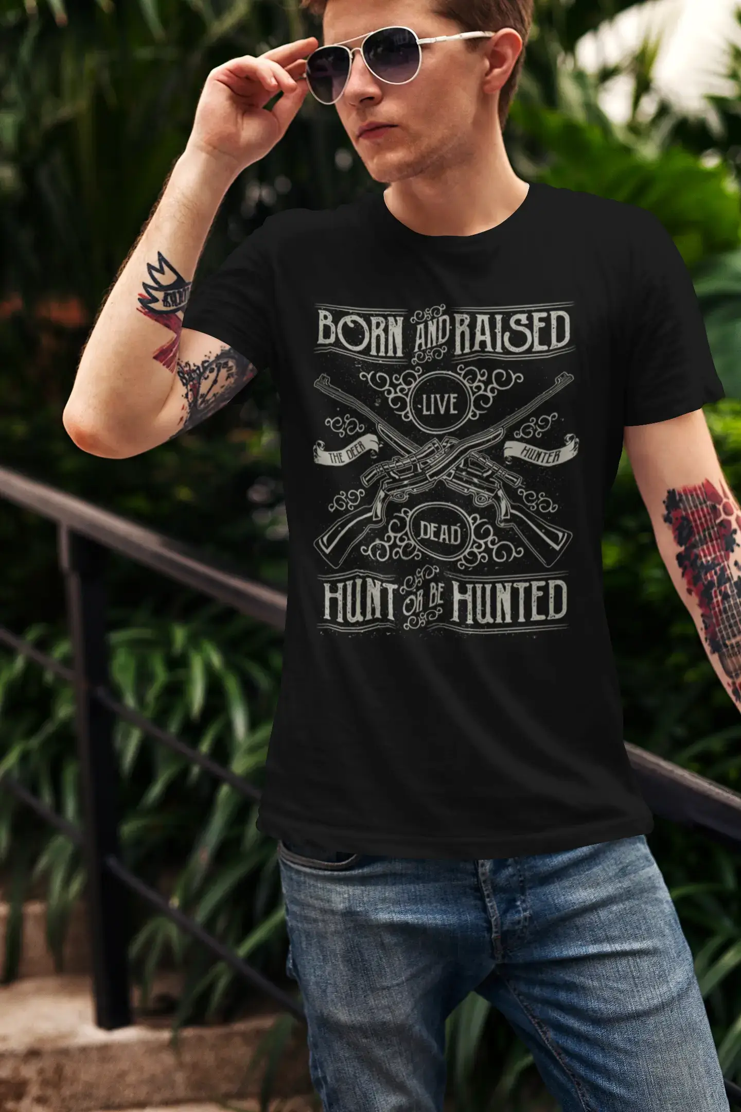 ULTRABASIC Men's T-Shirt Born and Raised - Hunt or Be Hunted - Deer Hunter Tee Shirt