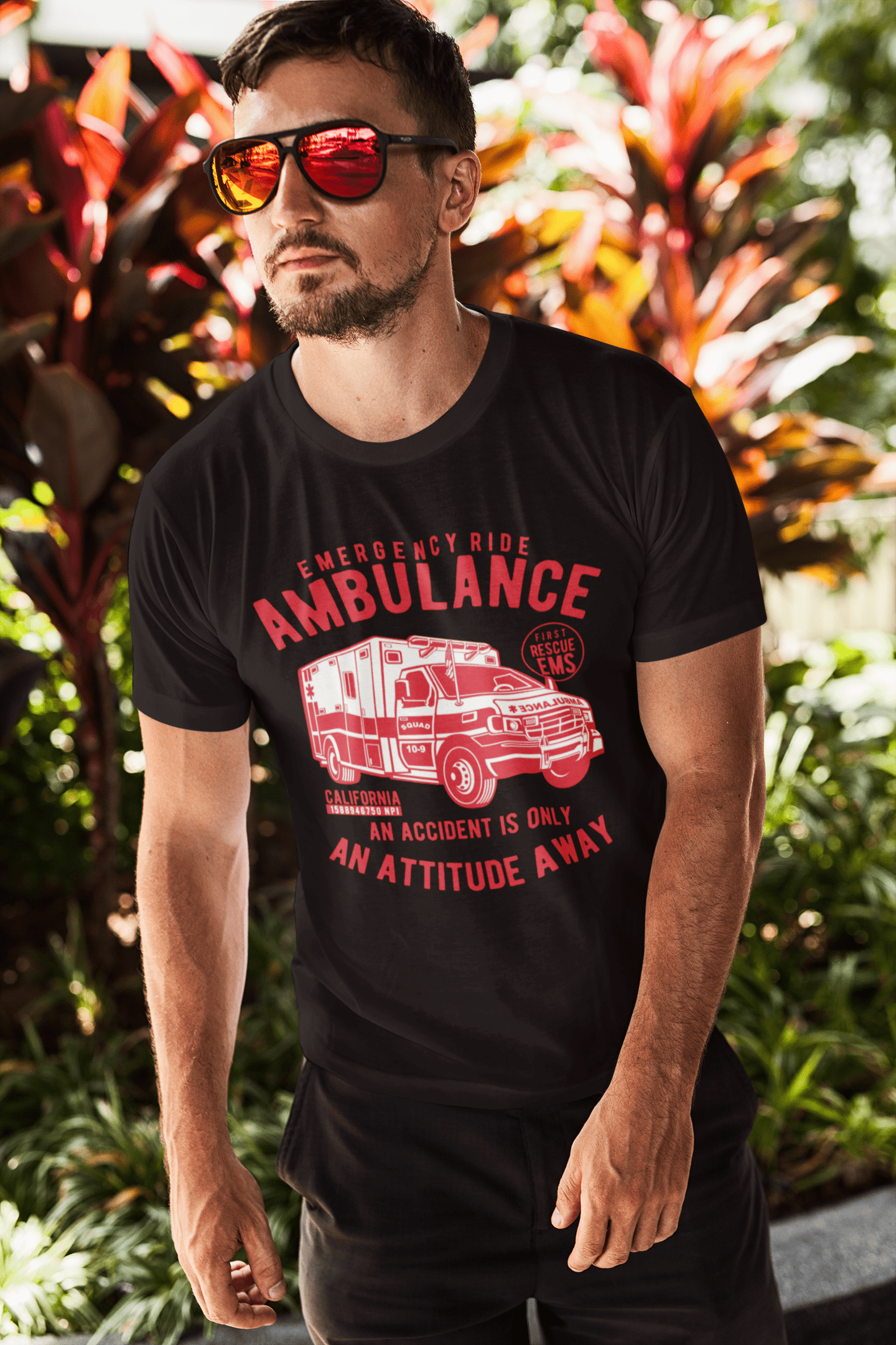 ULTRABASIC Men's T-Shirt Emergency Ride Ambulance - California Shirt for Men